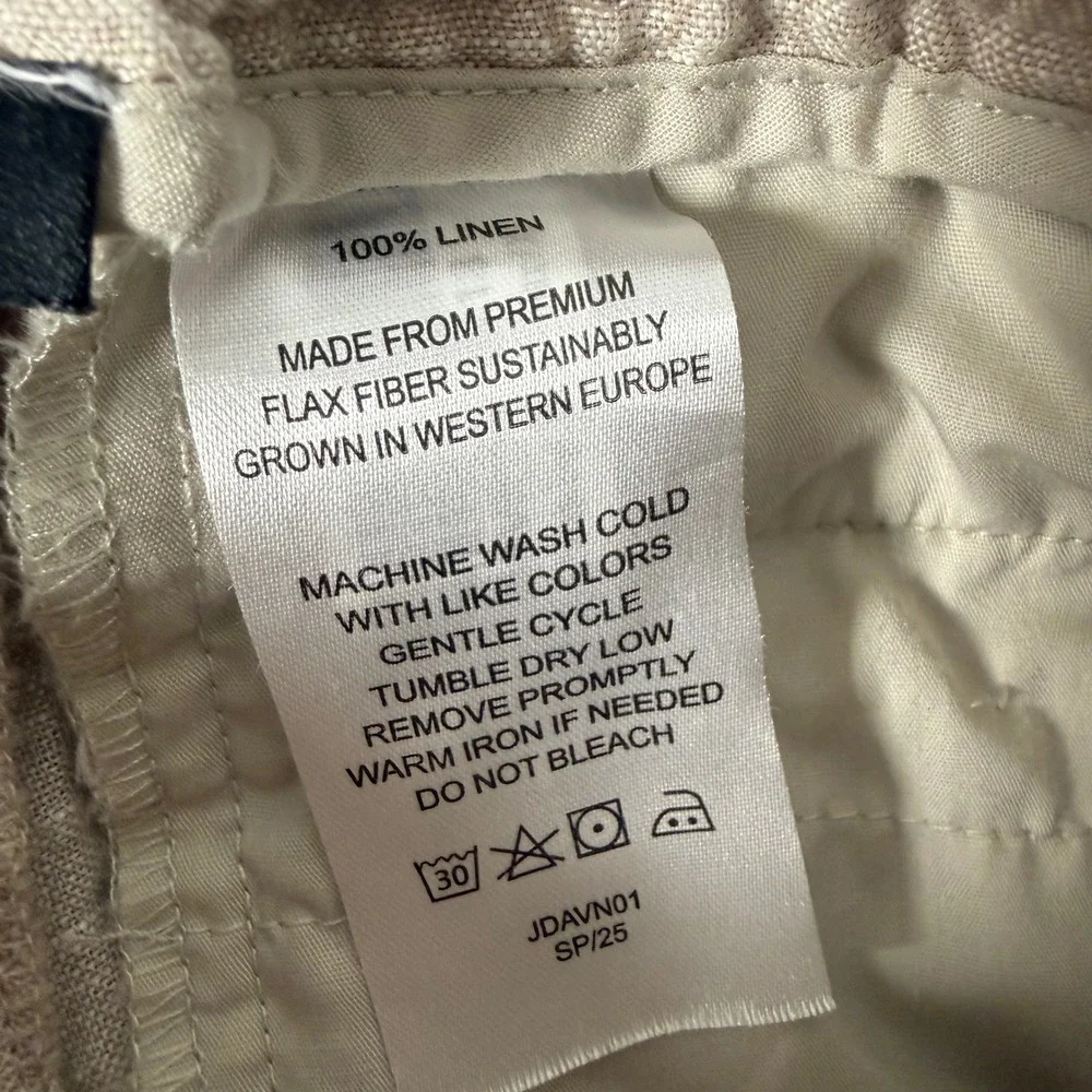 Quince attributes brand
